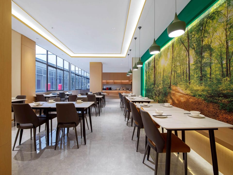 Vienna 3 Best Hotel Changzhou Dinosaur Park Zhenglu Hotel in Suzhou