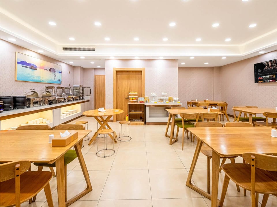 Vienna 3 Best Hotel Huaian Huaiyin Normal University North Bus Station Hotel in Jiangsu
