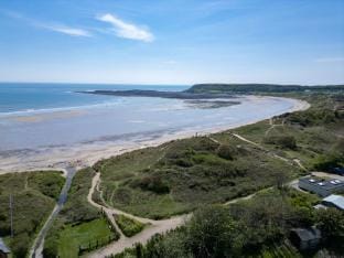 Sea Breeze Apt 1 - 1 Bedroom - Horton Beach Hotel in Wales