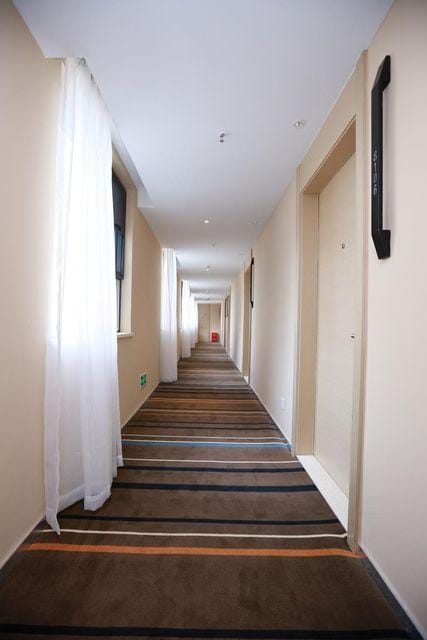 chengshibianjiewuhanmoerchengdian Hotel in Wuhan