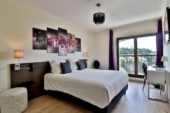 Hotel Perla Riviera Hotel in Cagnes-sur-Mer