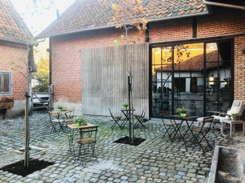 Winning De Zwaen Hotel in Flanders