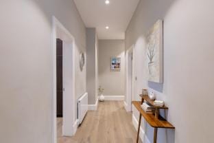 Collingham Road - 2 Bedroom Apartment I Hotel in City of Westminster