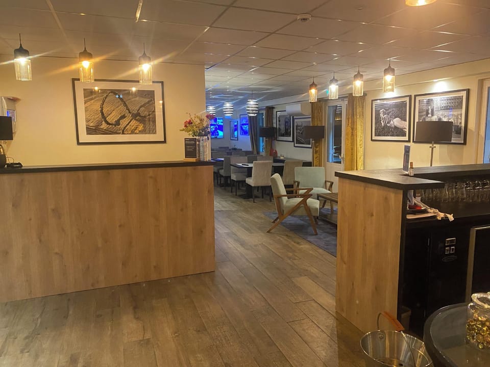 Hôtel Acadie Morangis Hotel in Île-de-France