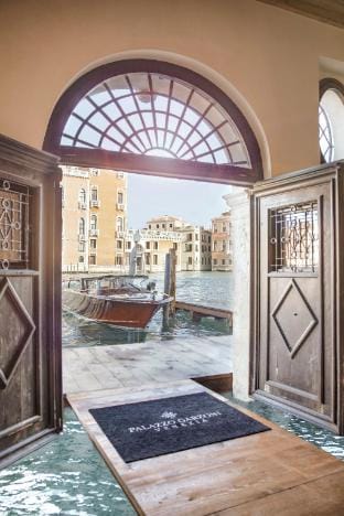 PALAZZO GARZONI Hotel in San Marco