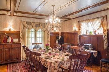 The Butler House B&B Hotel in Niagara Falls