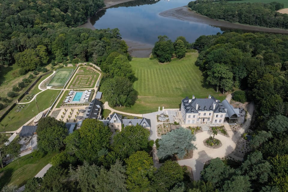 Domaine De Locguénolé & Spa Hotel in Brittany