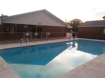 Holiday Pines Motel Hotel in Oklahoma