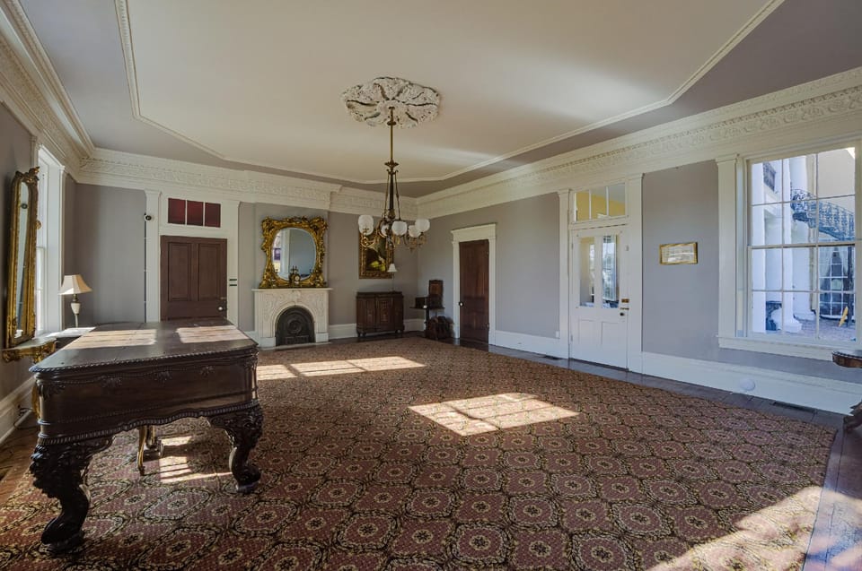 The Inn at Cedar Grove Hotel in Vicksburg