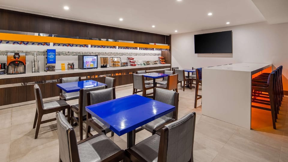 GLō Best Western Brooklyn NYC Hotel in Brooklyn