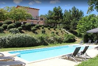 Le Jardin de Celina Hotel in Valensole