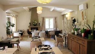 Le Jardin de Celina Hotel in Valensole