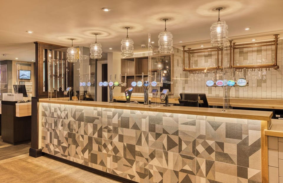Premier Inn London Gatwick Airport A23 Hotel in Horley