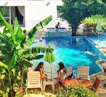 Parla Apart Otel Hotel in Cesme