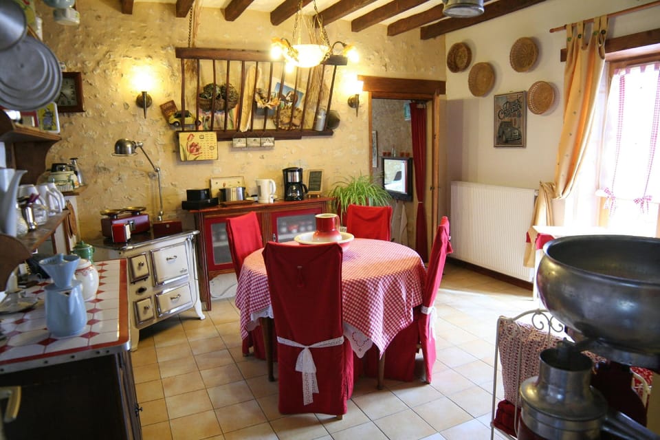 Domaine de la Haute Poignandière Hotel in Normandy