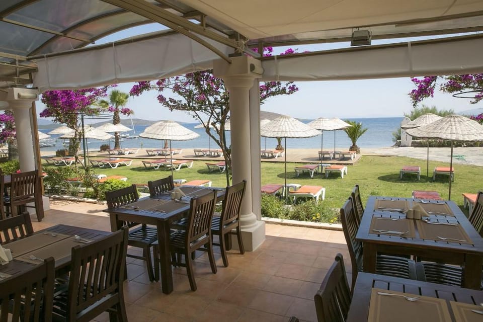 Bodrum Sea Side Beach Club Hotel Hotel in Muğla Province