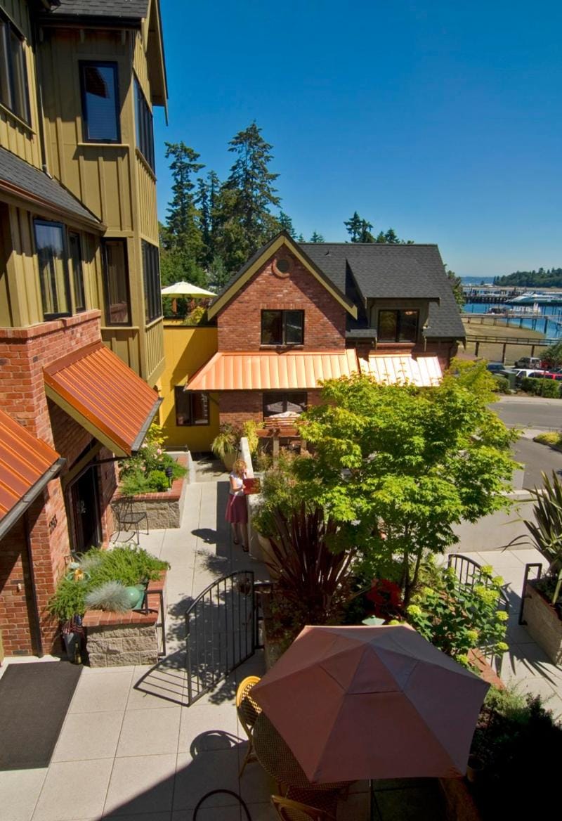 The Eagle Harbor Inn Hotel in Bainbridge Island