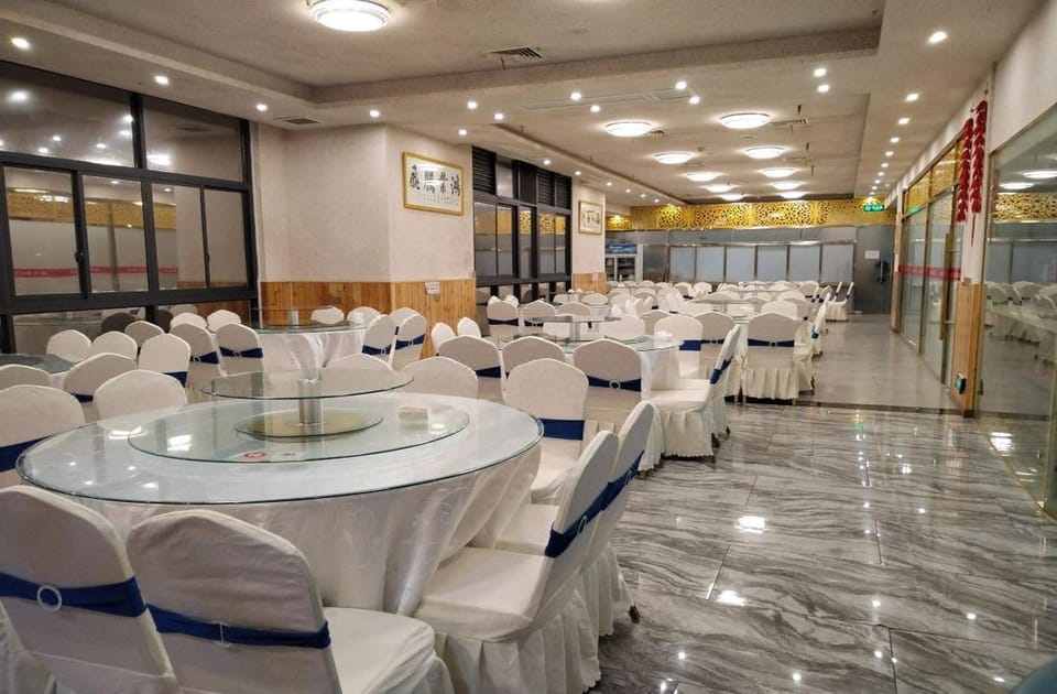 Sakura Light Luxury Hotel Hotel in China