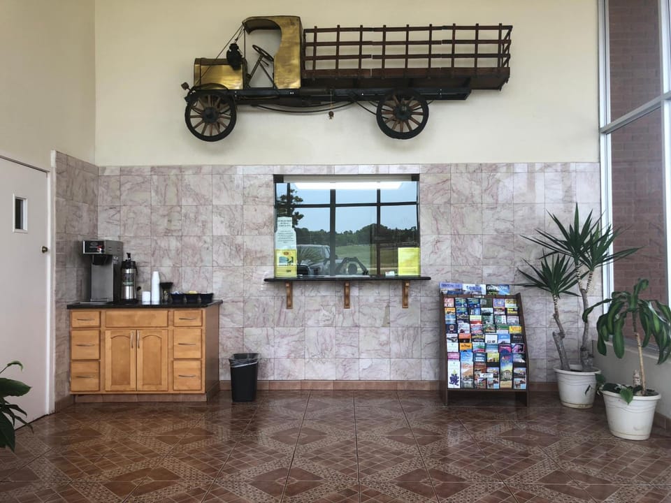 Mid Continent Inn Motel in Louisiana