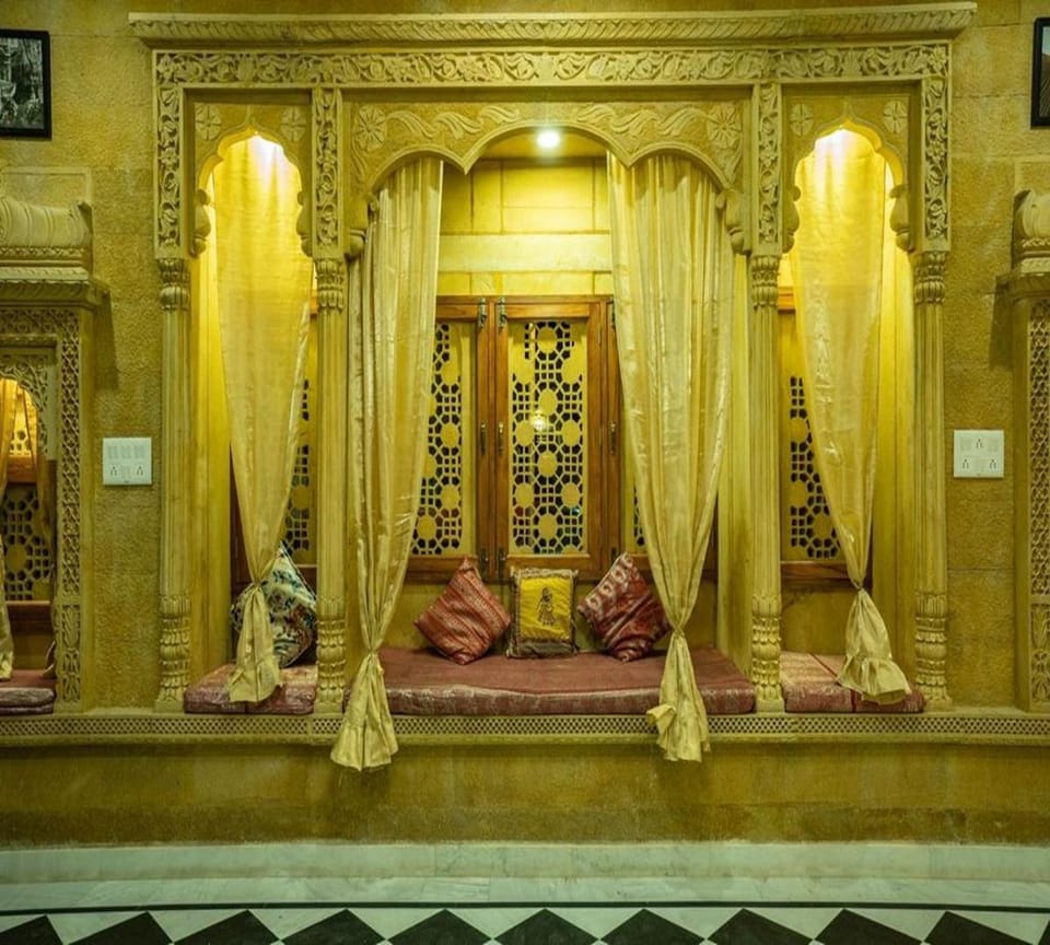 Hotel Golden Rock Hotel in Sindh
