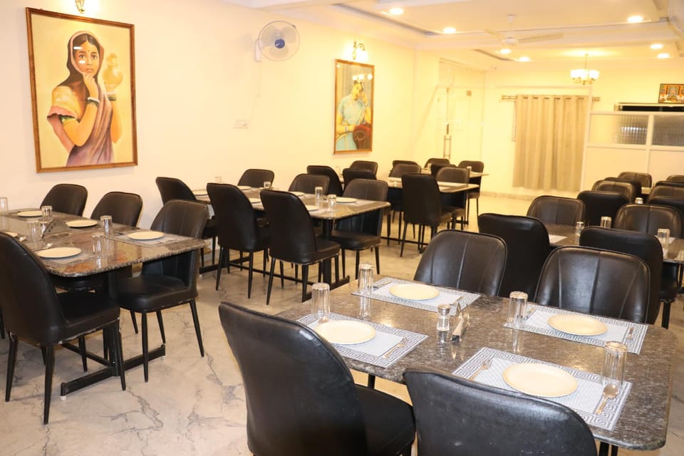 Hotel Posh  Hotel in Karnataka