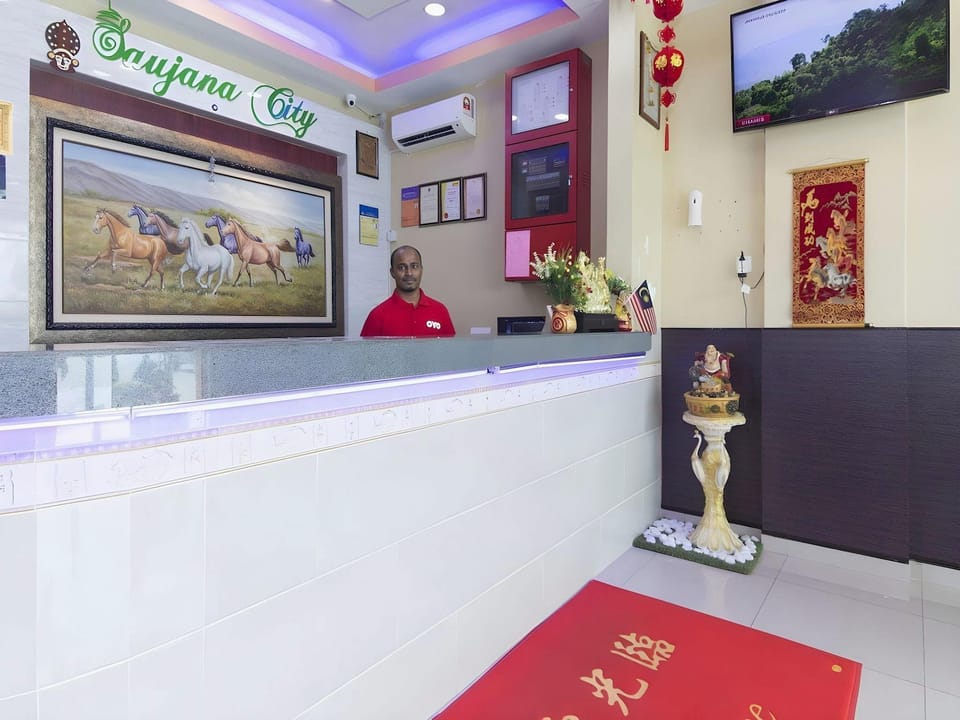 Saujana City Hotel - Nearby KLIA Hotel in Selangor, Malaysia