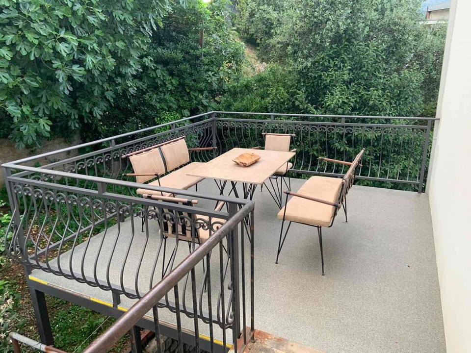 Alex Apartments Hotel in Budva