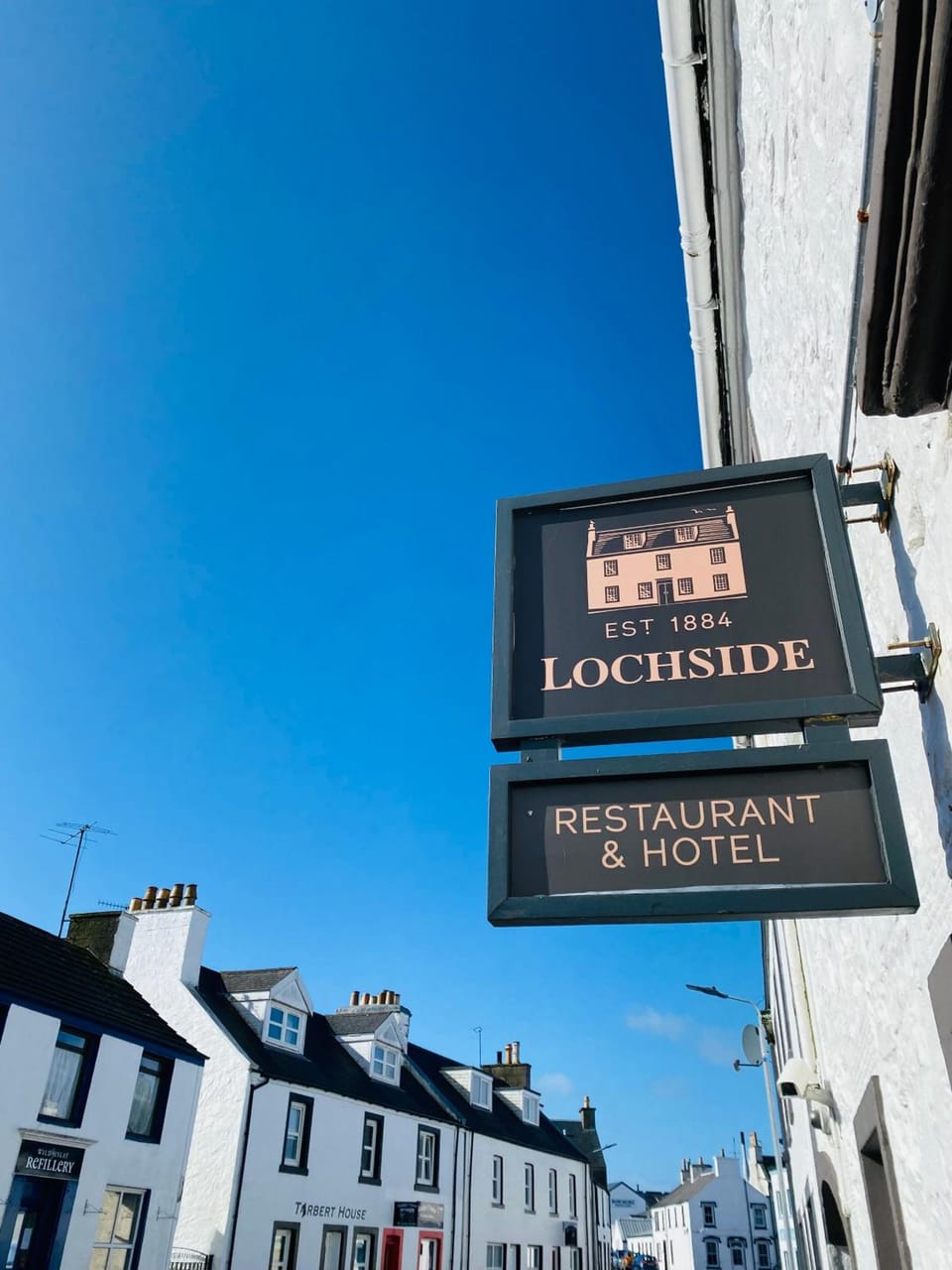 Lochside hotel Hotel in England