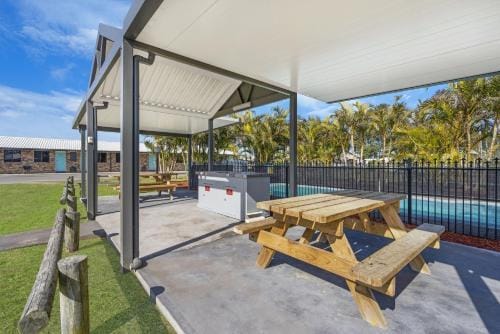 Palm Valley Motel Hotel in Maitland