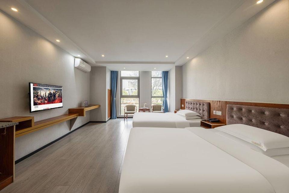 Ningbo Laikainuo Business Hotel (International Convention and Exhibition Center) Hotel in Zhejiang