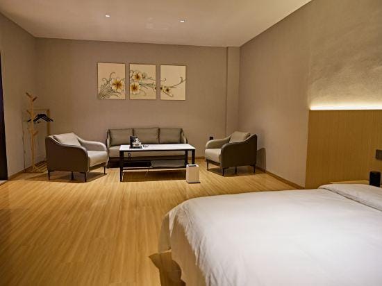 Neixiang Junxi Hotel Hotel in Hubei