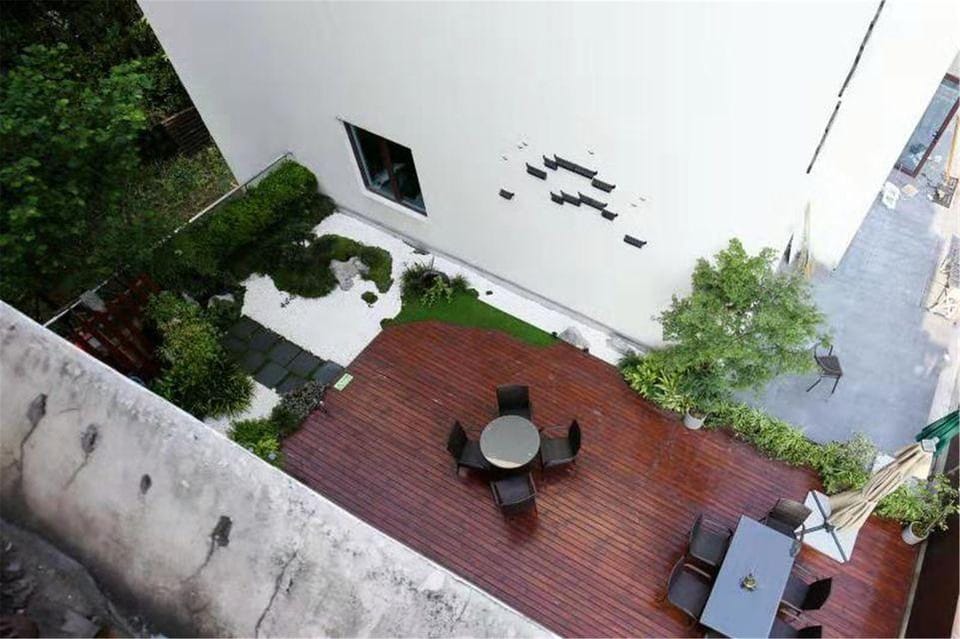 Between Deshe • Shanju Chasu (Xianghu Shop) Hotel in Hangzhou