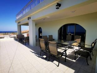 Douranakis house · Seaview Apartment Hotel in Crete