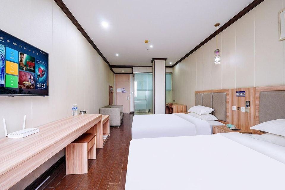 Kunshan Kellybin Business Hotel (Yangcheng Lake Station Branch) Hotel in Shanghai