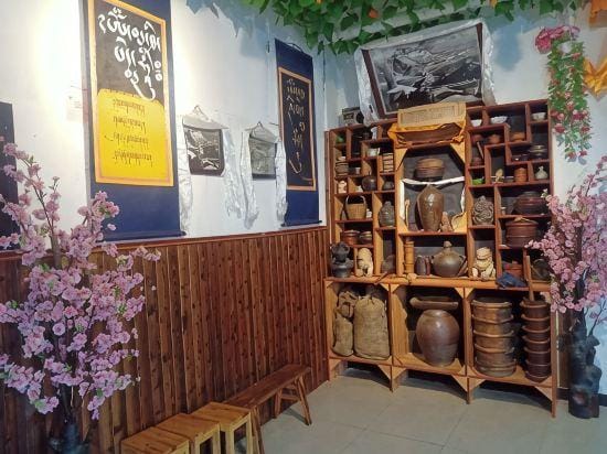 Litang Rainbow Town Hotel Hotel in Sichuan