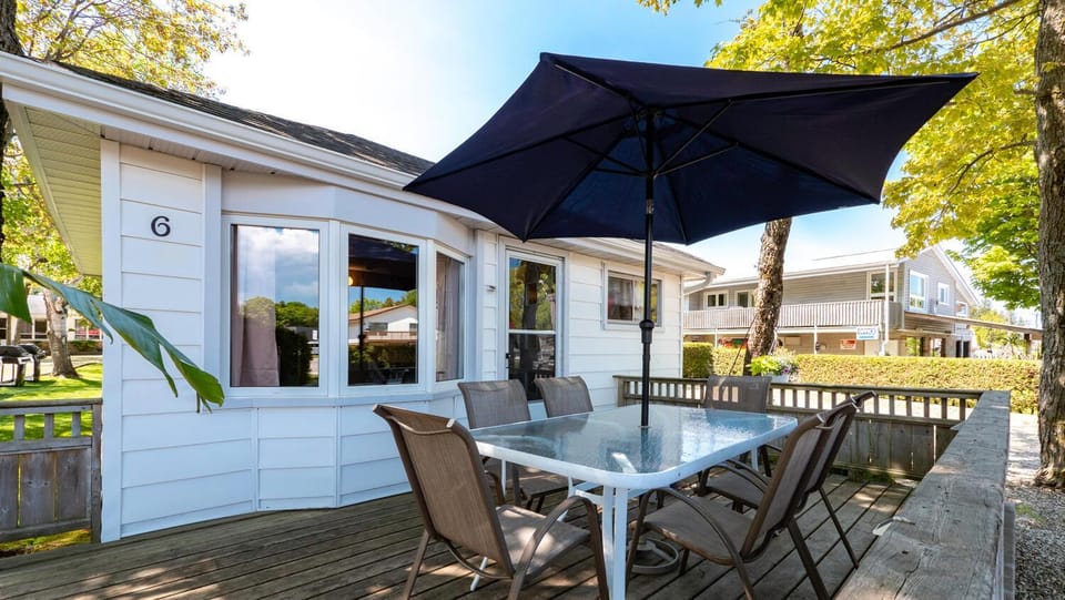 Bel Air Cottages and Motel Motel in Sauble Beach