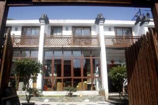 Shenshen Yard Hotel in Hangzhou