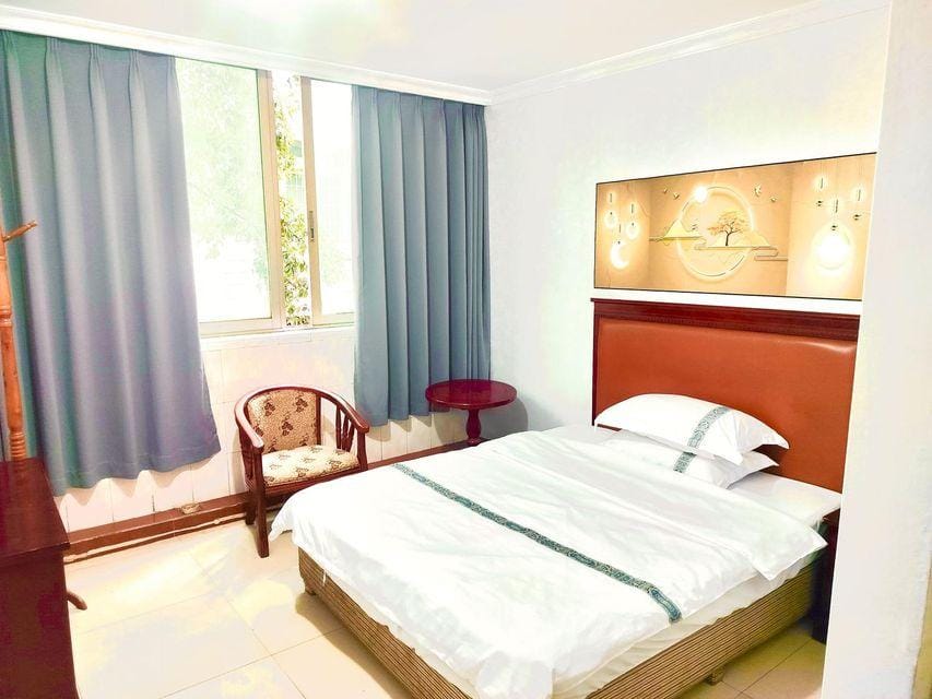 Huabin Hostel Hotel in Guangzhou
