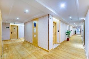 Vienna 3 Best Hotel (Kunshan Anting Old Street) Hotel in Shanghai