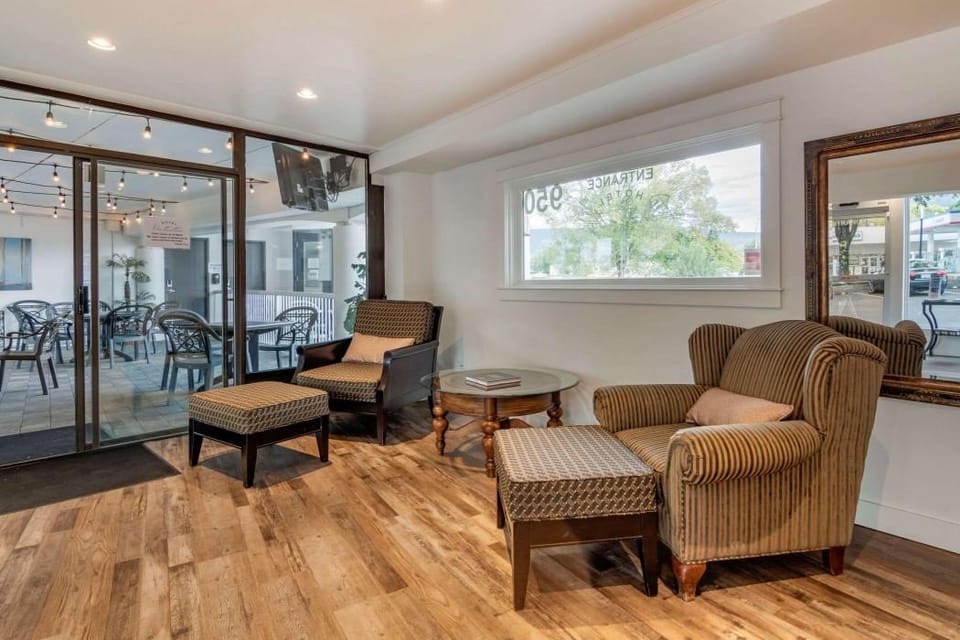 Hotel Penticton, Ascend Hotel Collection Hotel in Penticton