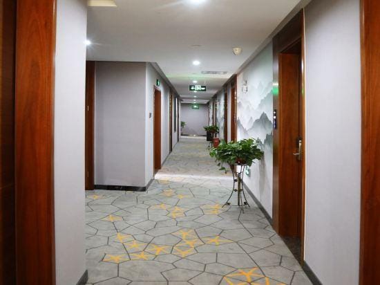 Junyi Hotel (Tongcheng South Gate Bus Station) Hotel in Jiangsu