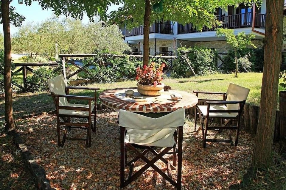 Dionysos Apartments Hotel in Halkidiki