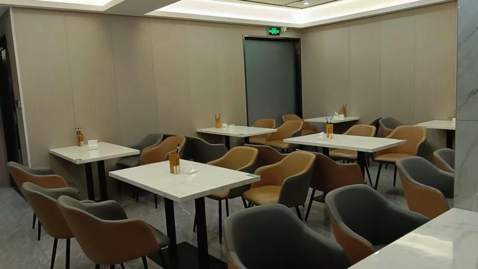Molly Moli Hotel (Yiwu Tiandi) Hotel in Hangzhou