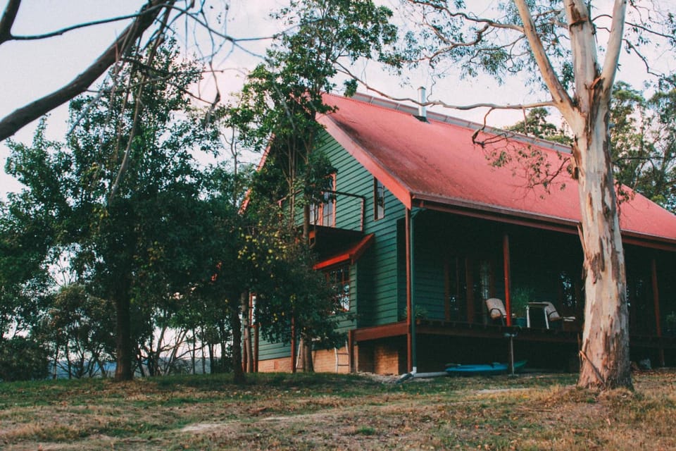 Tranquil Point Hotel in Tasmania