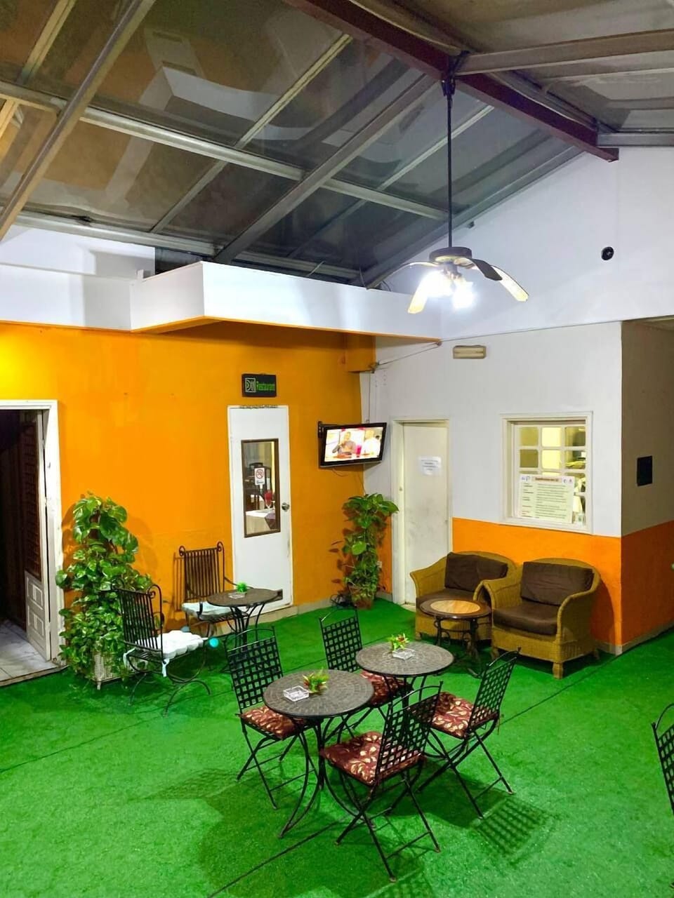 SKY Hotel Bonapriso Hotel in Douala