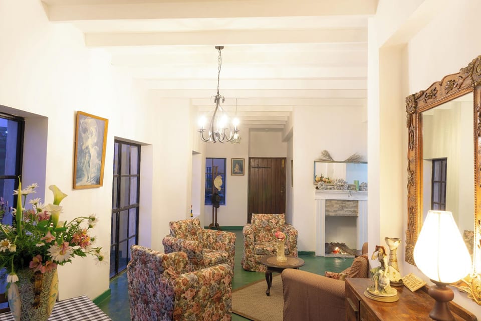 Dover Cottage Hotel in Nuwara Eliya