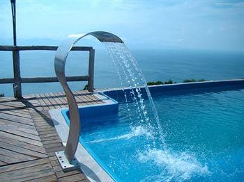 Pousada The Goldeneye Hotel in Porto Belo