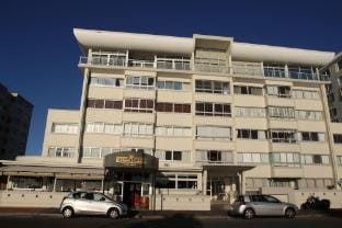 205 New Cumberland Hotel in Cape Town