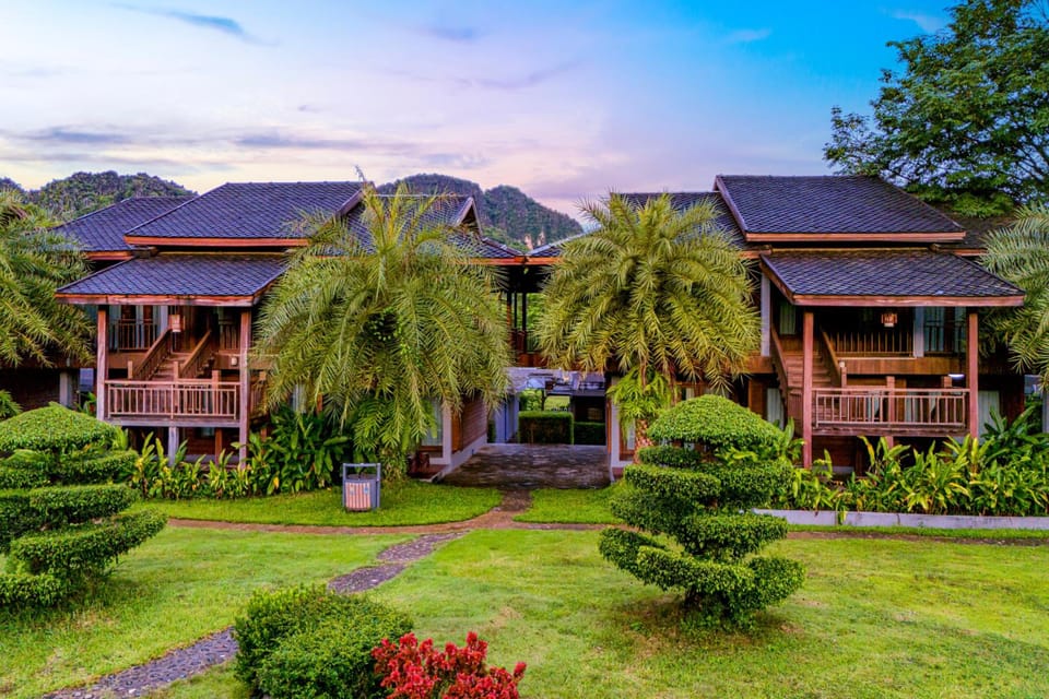Lisha Grand Hotel Hotel in Vang Vieng