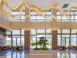 Palace Hotel (Huzhou High speed Railway Station Branch) Hotel in Suzhou